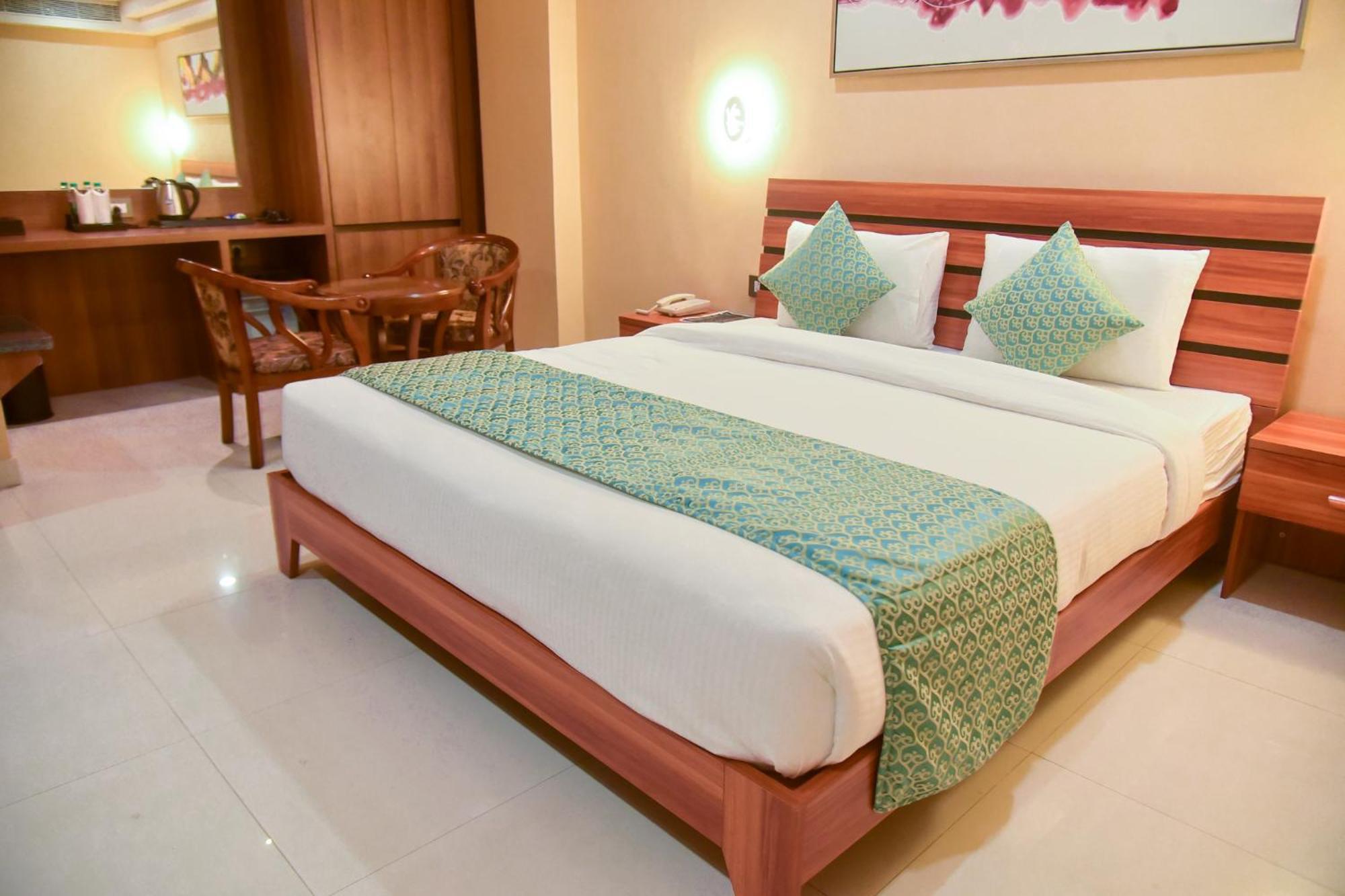Hotel Apollo Grand Guwahati Exterior foto