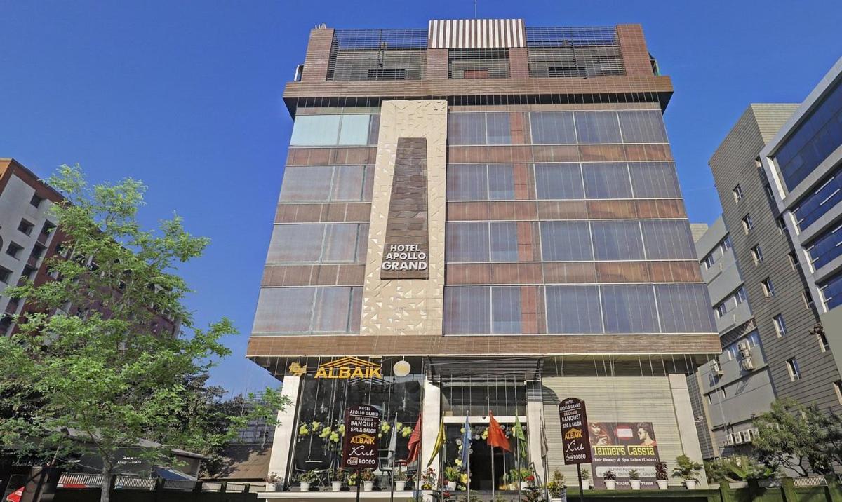 Hotel Apollo Grand Guwahati Exterior foto
